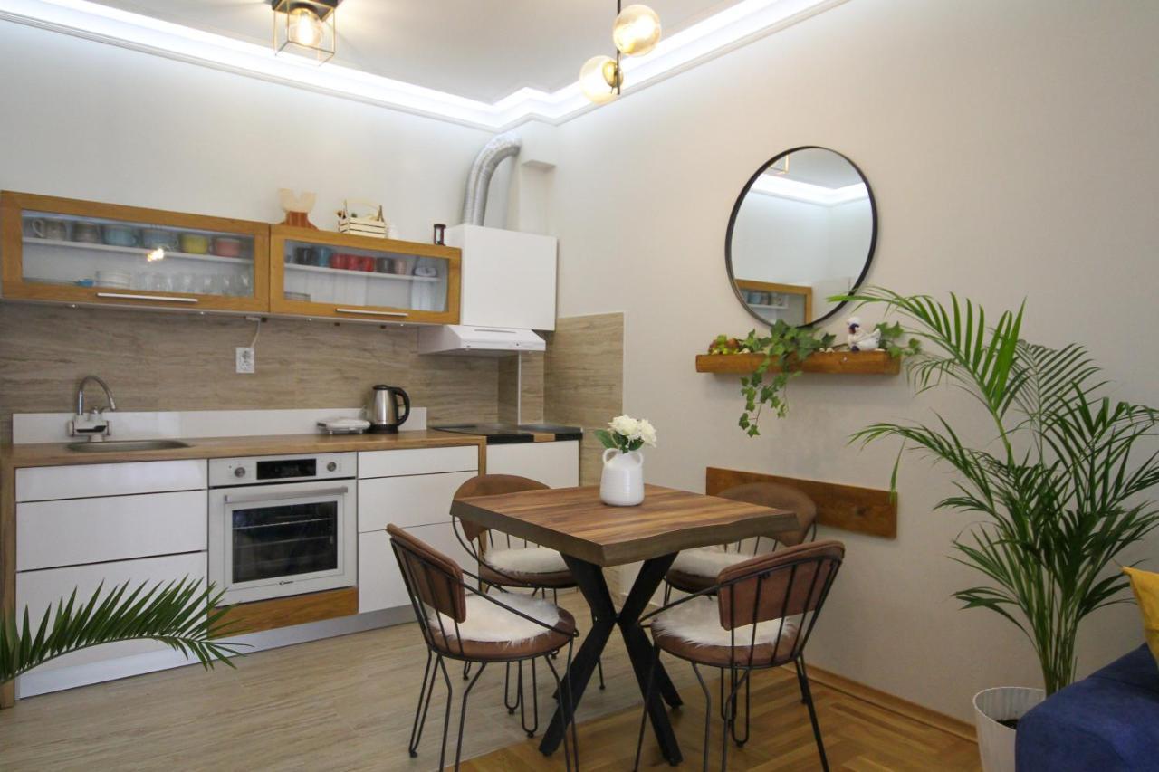 Laki Apartamento Tivat Exterior foto